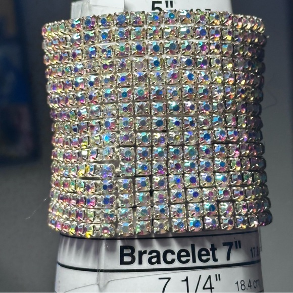 Elegant AB Crystal Gold Tone Stretch Bracelet Wedding Pagent - Picture 6 of 6